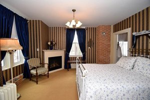 Room & Suite