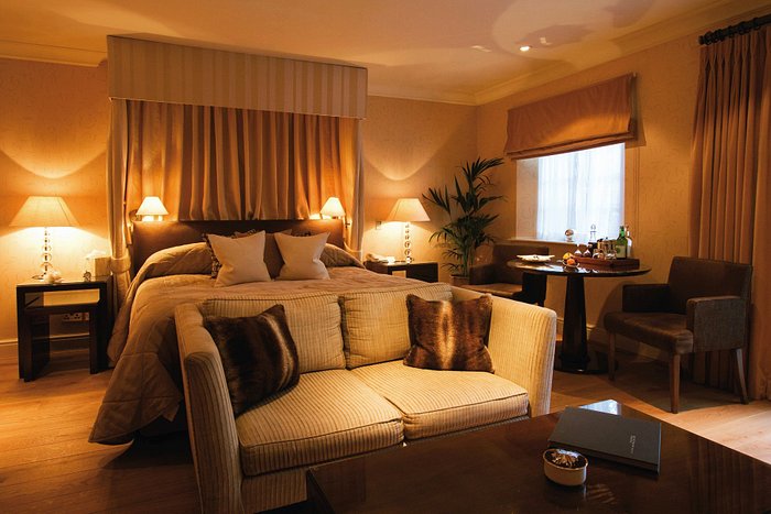 Win a two-night stay at Le Manoir aux Quat'Saisons, A Belmond Hotel