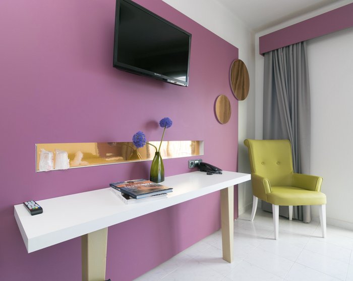 Imagen 10 de The Purple Hotel by Ibiza Feeling