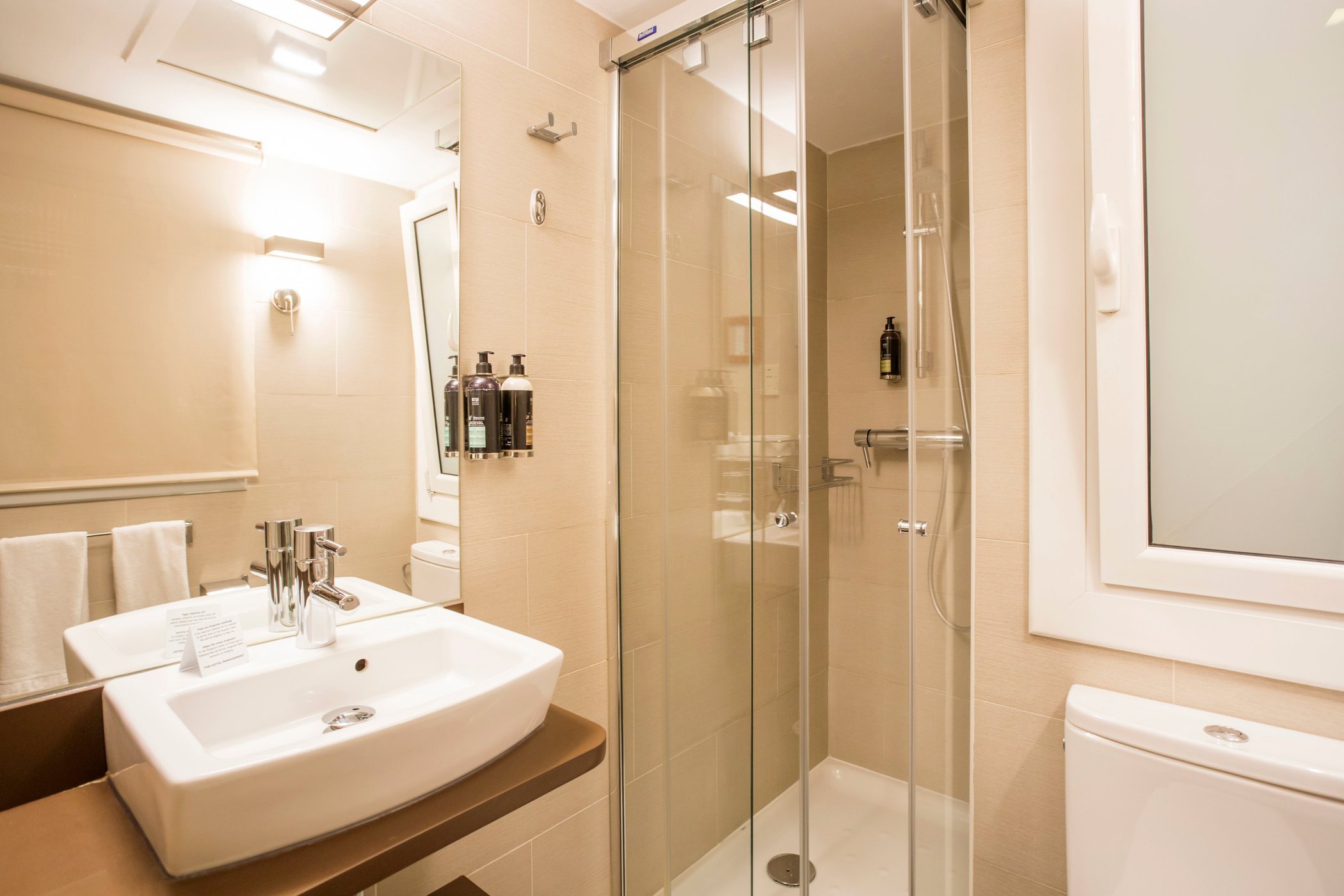 Aparthotel Silver Barcelona by null