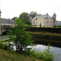 Diepenheim;wandelbos rond Huis Diepenheim uit 1648-1685