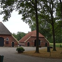 19de eeuwse boerderijen op het Landgoed Nijenhuis uit 1656;