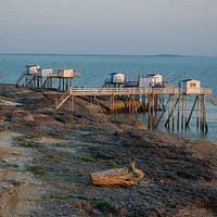 le puits de l'Auture et ses carrelets
