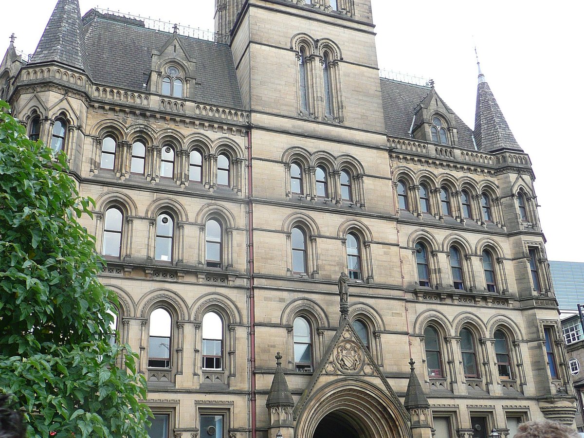 manchester town hall guided tours