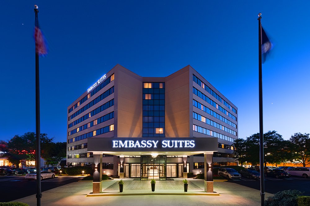 EMBASSY SUITES BY HILTON TYSONS CORNER - Hotel Reviews, Photos, Rate ...