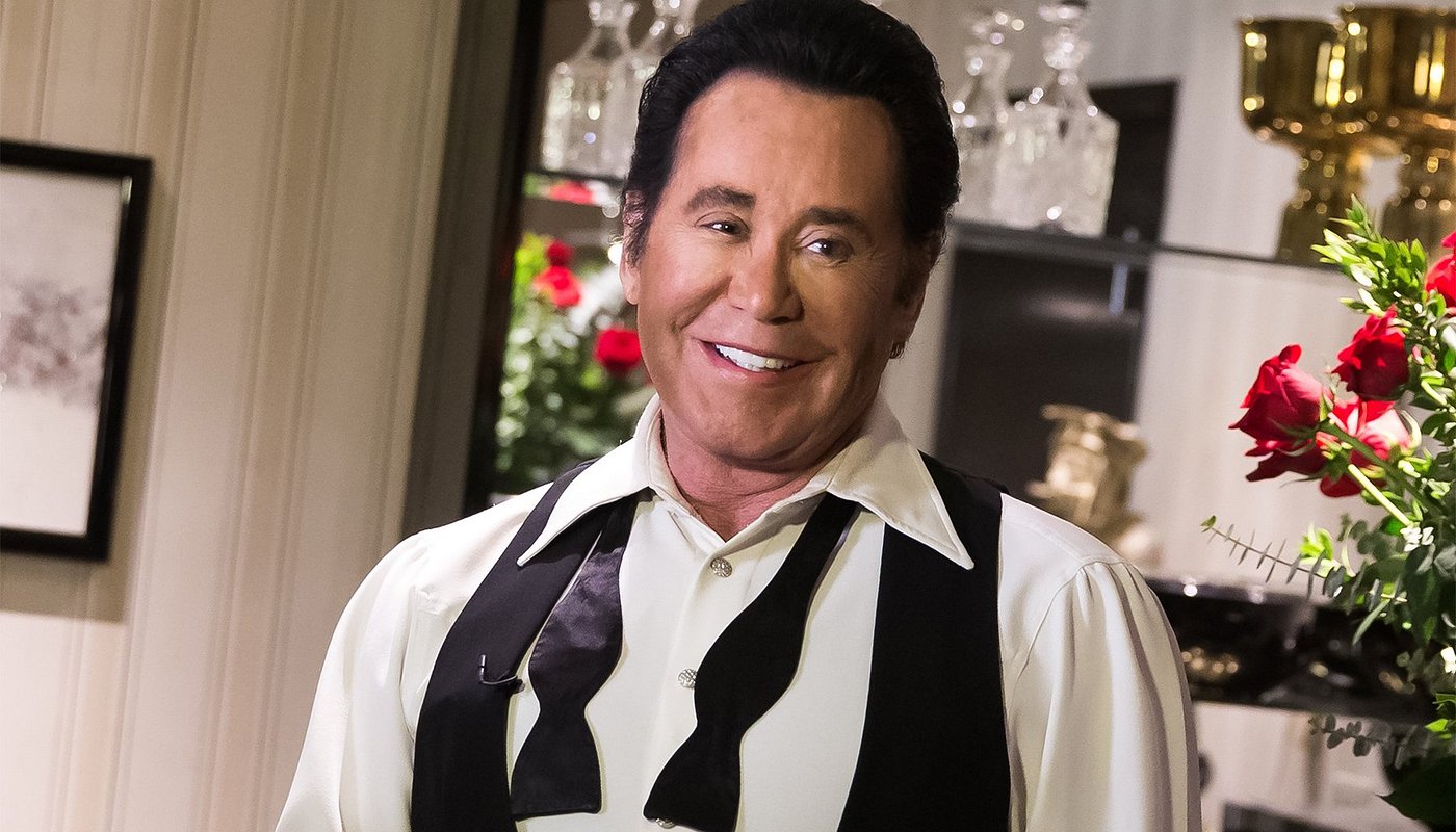 wayne-newton-up-close.jpg