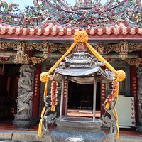カラフルな寺院