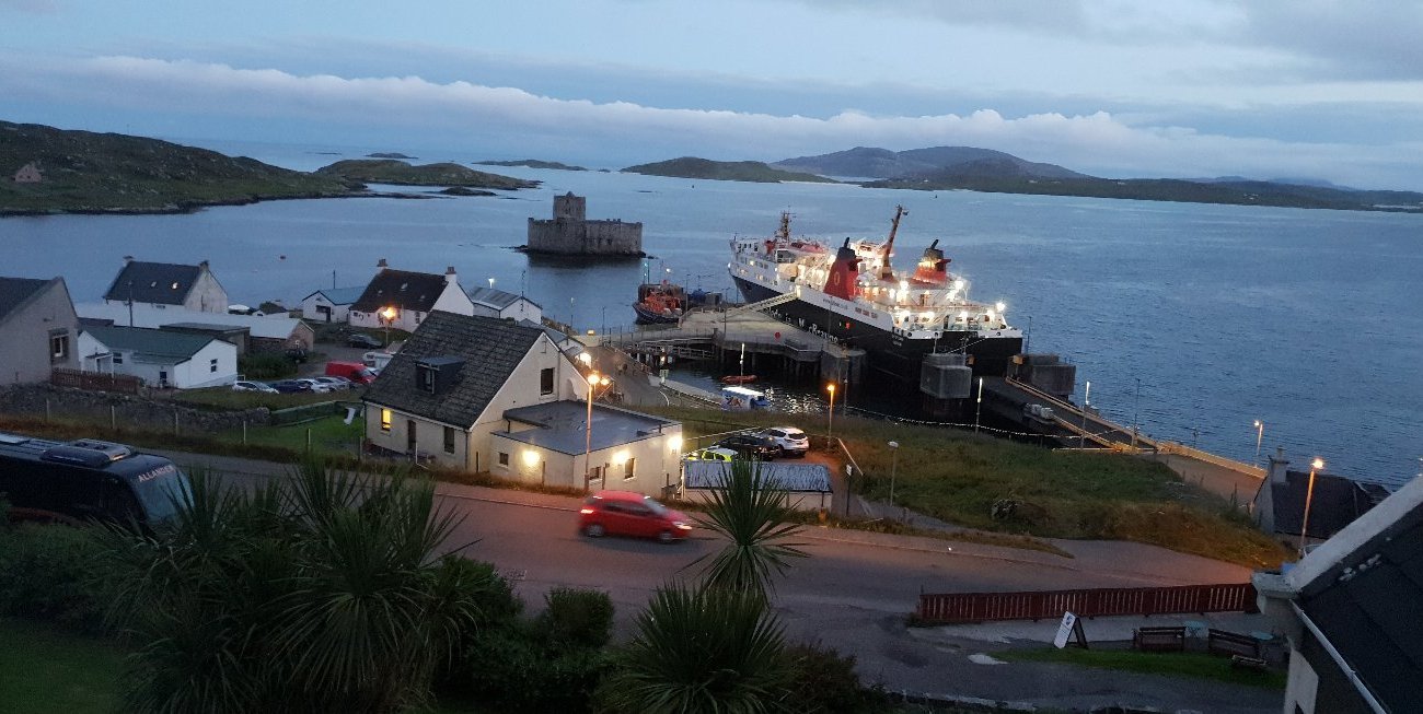 Castlebay Hotel by null