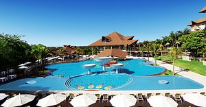 Recanto Cataratas Thermas Resort & Convention in Foz do Iguacu, image may contain: Hotel, Resort, Building, Pool