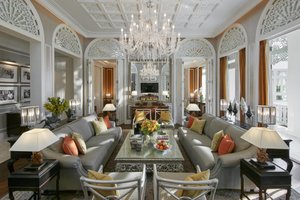Room & Suite