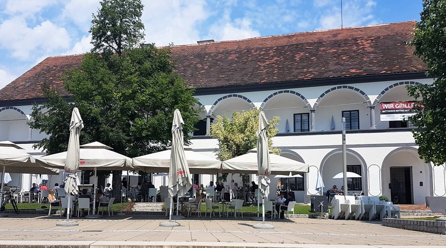 Grillabend im Kastell Stegersbach im Sommer jeden Mittwoch ab 18 Uhr