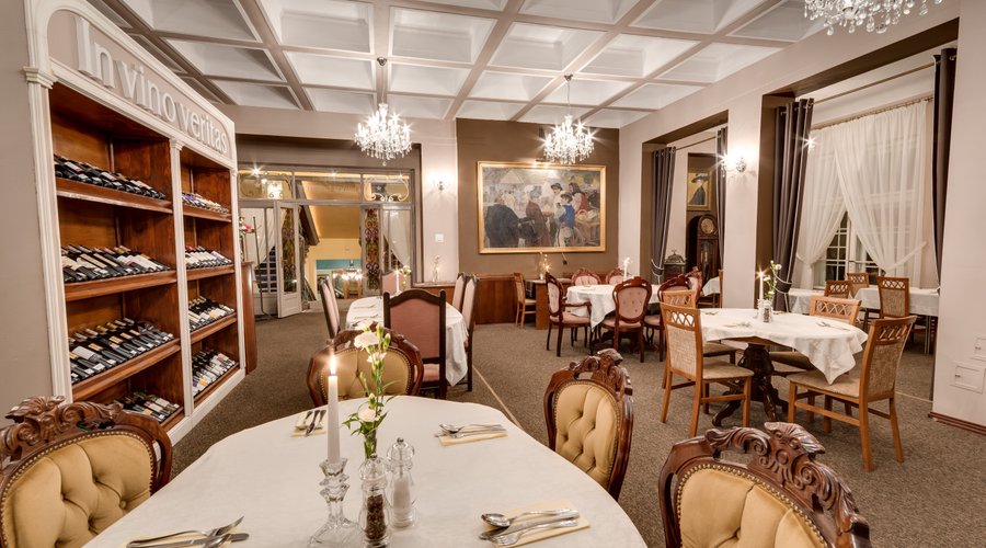 Restauracja Dwóch Świętych