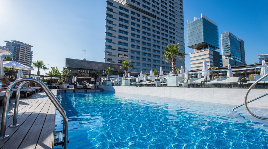 Hilton Diagonal Mar Barcelona y Purobeach Barcelona