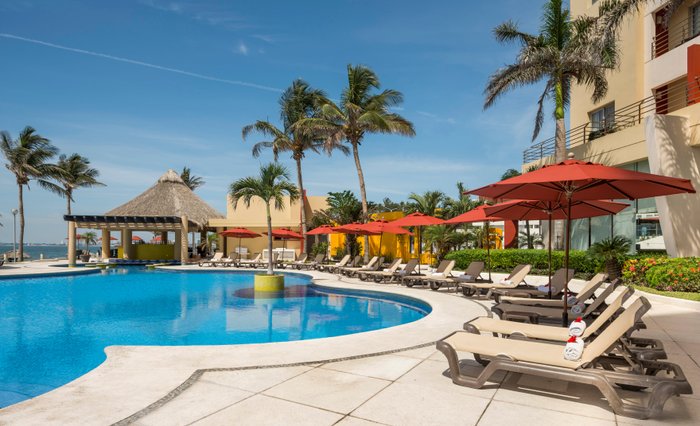 Camino Real Veracruz Pool: Pictures & Reviews - Tripadvisor