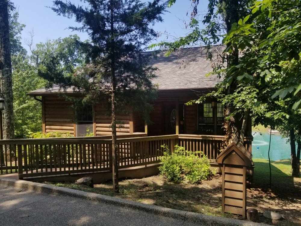 CABINS ON INDIAN CREEK Campground Reviews (Carbondale, IL)