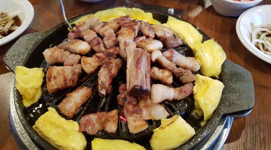계란토핑은 천원만 주가하면 맛있게 해준다. 