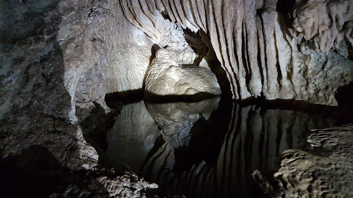 CUEVA HORNE LAKE COLUMBIA BRITÁNICA CANADÁ