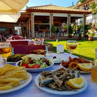 Greek traditional food served in Remezzo