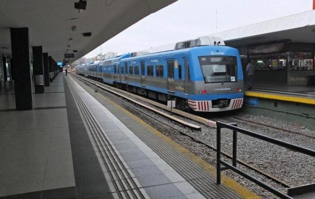 Jogue Surfistas Buenos Aires, um jogo de Surfista de Metrô