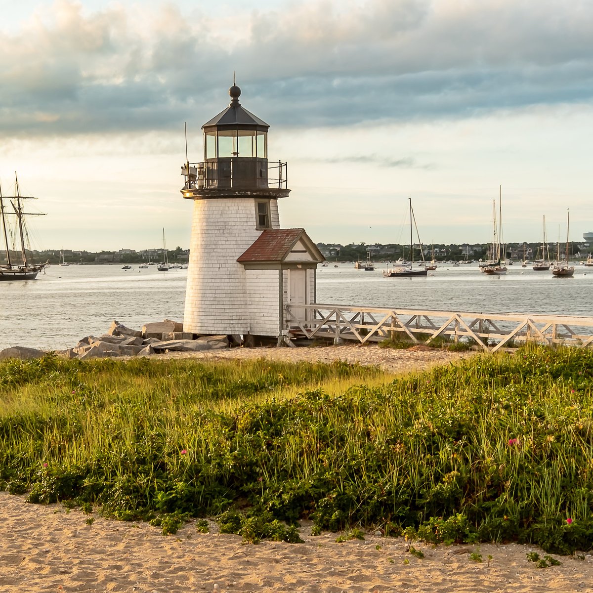 brant-point-lighthouse-nantucket-ma-omd-men-tripadvisor