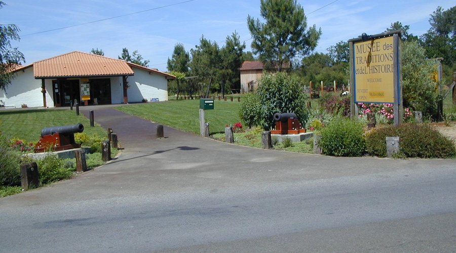 l'entrée du musée