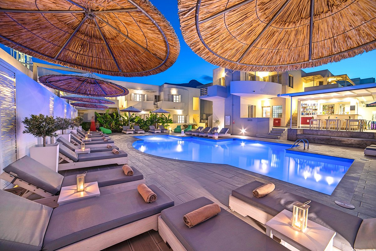 Elounda Garden Suites Heated Pool, hotel in Crete
