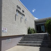 Low profile City Hall
