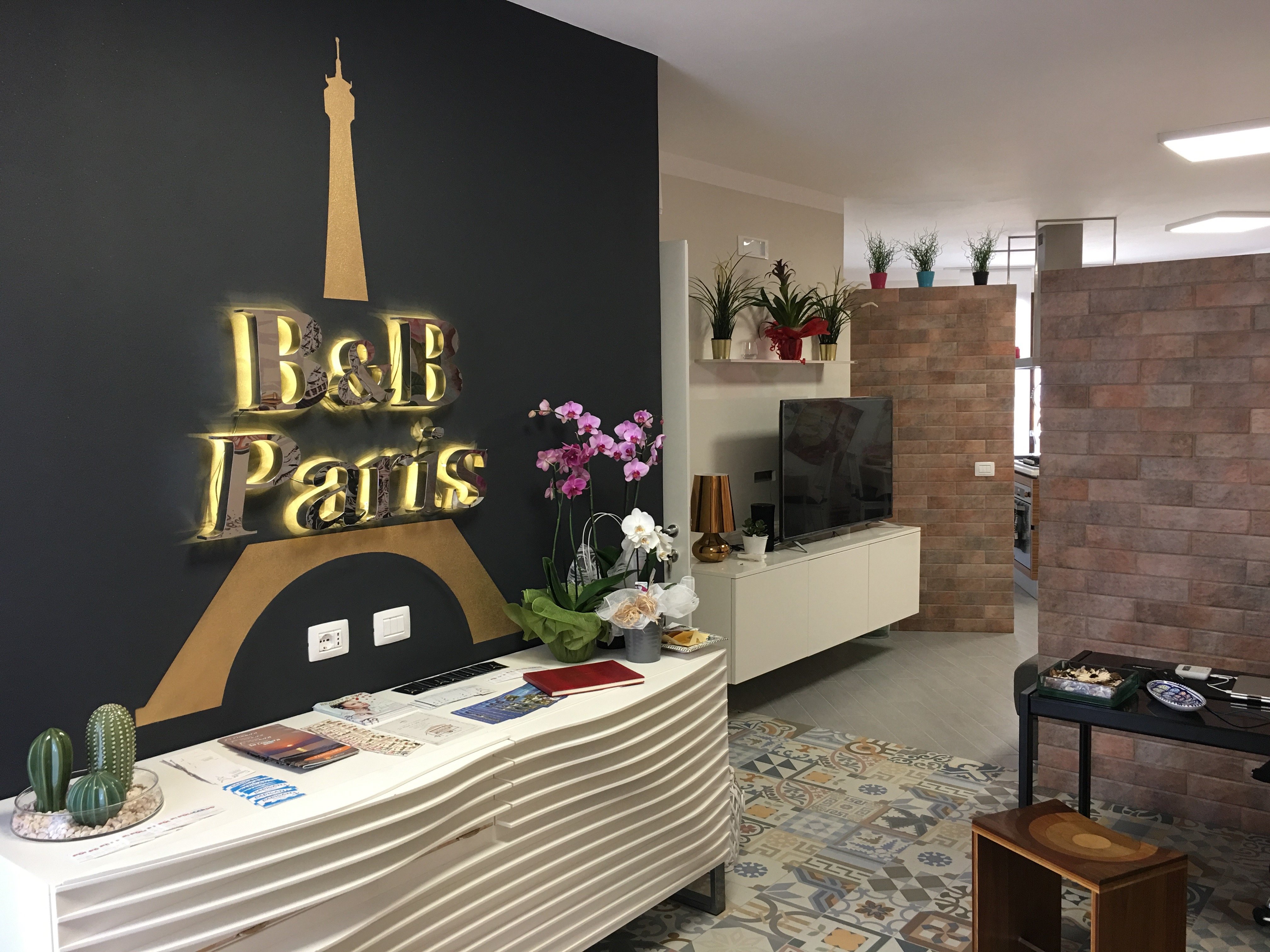 B&B PARIS - Prices & Specialty B&B Reviews (Pantelleria, Italy)