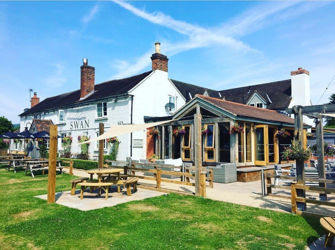 the-swan-inn-updated-2024-prices-guest-house-reviews-hanley-swan