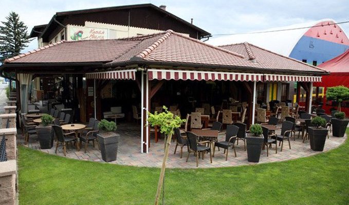 Outdoor terrace