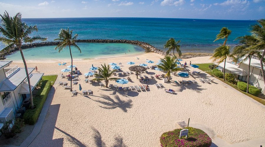 Beach with protected swimming and snorkeling cove