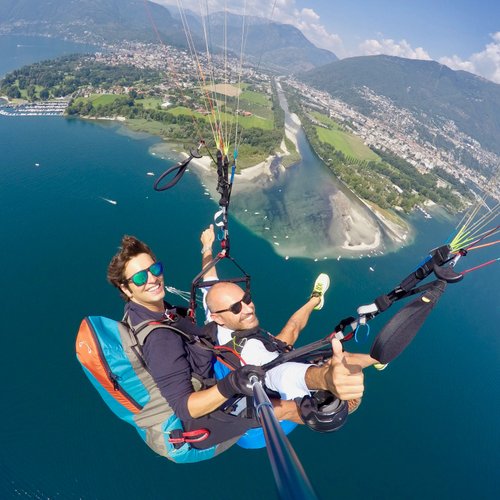 10 Thrilling Outdoor Adventures to Try This Weekend - Paragliding