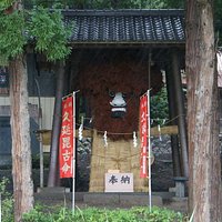 明石神社にあるお人形様。