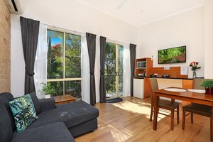 Room & Suite
