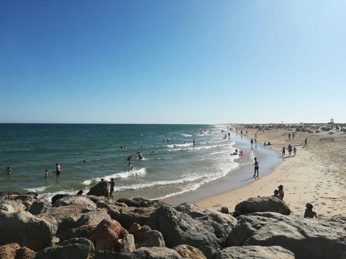 Cabanas de praia na ilha de Texel, Países Baixos — Foto © Tasfoto ...