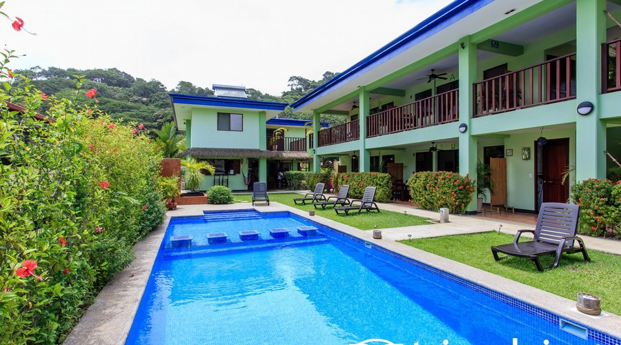 Pool at the MAVI Surf Hotel de Dominical