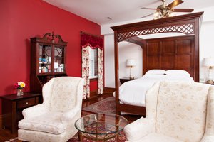 Room & Suite