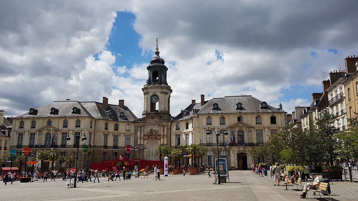 Place De La Mairie Rennes 22 All You Need To Know Before You Go With Photos Rennes France Tripadvisor