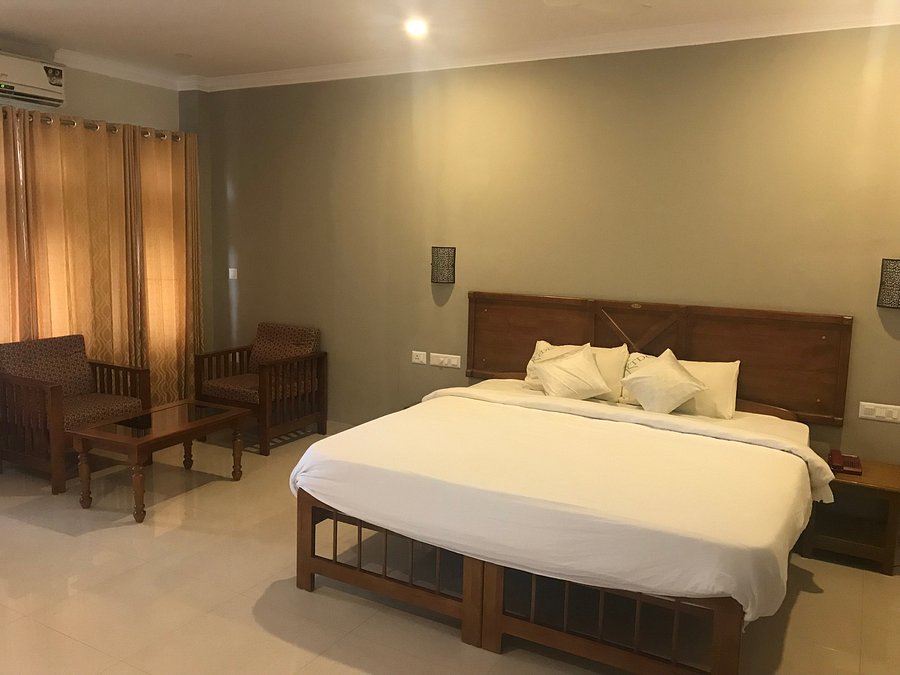 MALAMPUZHA GARDEN HOUSE - Prices & Hotel Reviews (Kerala, India
