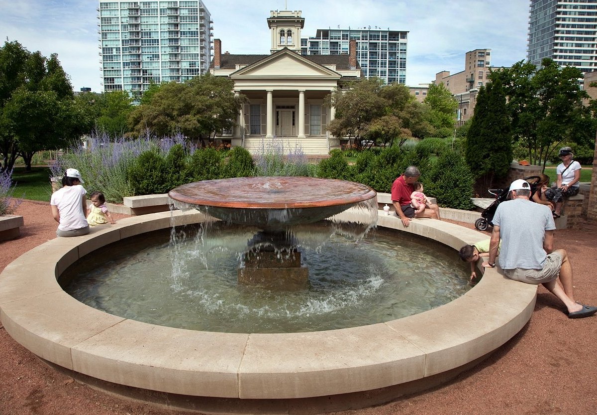 Chicago Women'S Park And Gardens: Explore Urban Oasis