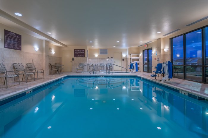 Hampton Inn Elkins Pool: Pictures & Reviews - Tripadvisor