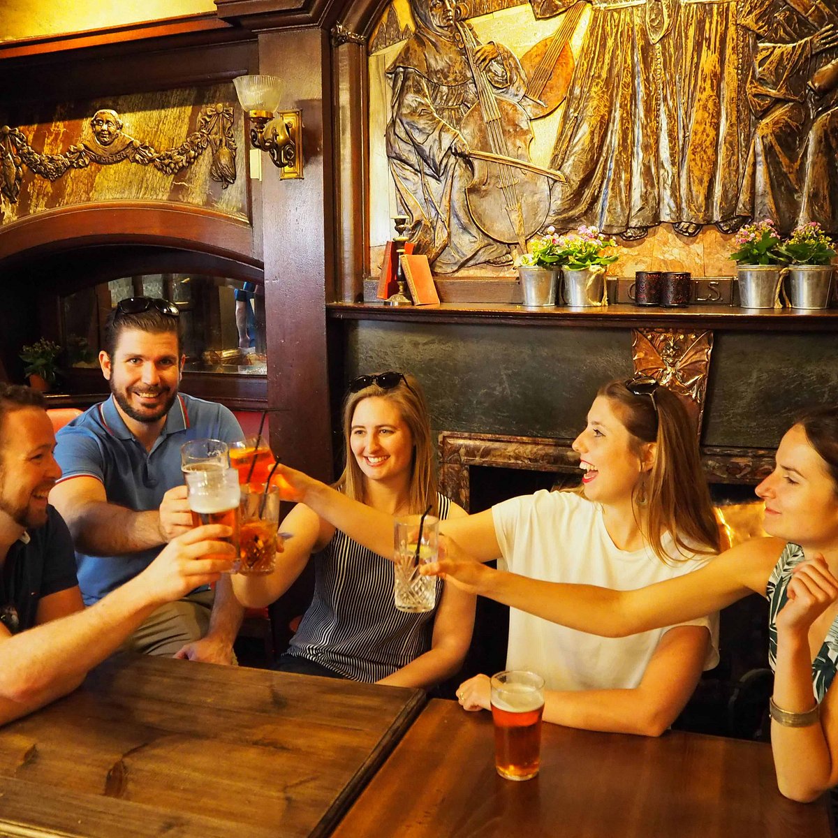 pub tours london