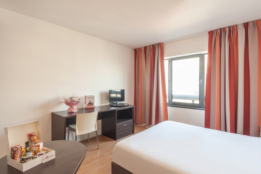 City Residence Ivry 52 6 3 Prices Condominium Reviews Ivry Sur Seine France Tripadvisor