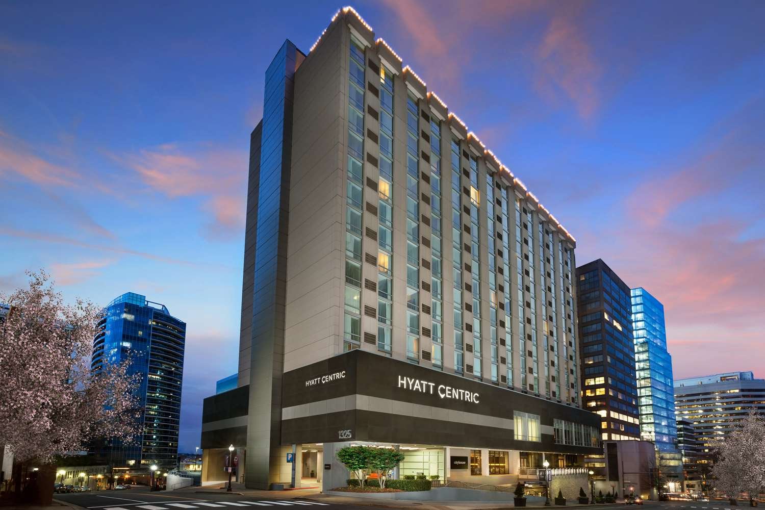 HYATT CENTRIC ARLINGTON $178 ($̶2̶4̶4̶) - Updated 2022 Prices & Hotel ...