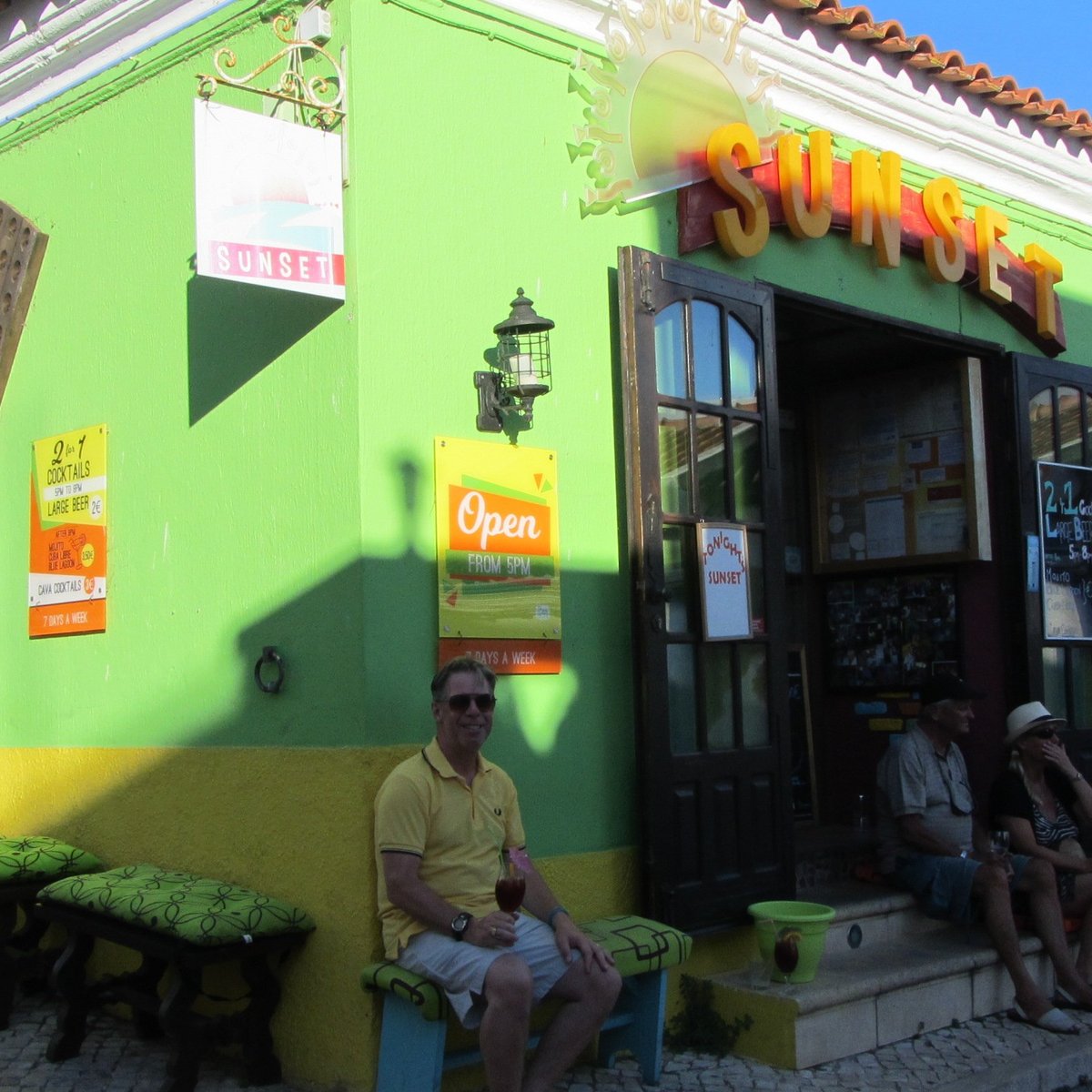 2022-sunset-bar