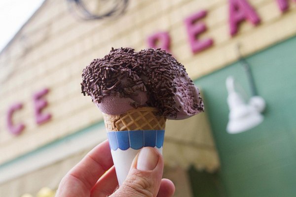 14 Shops That Serve The Best Ice Cream In Maine