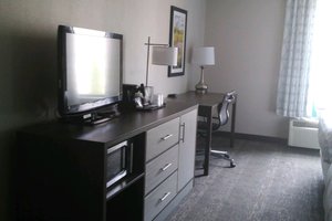 Room & Suite