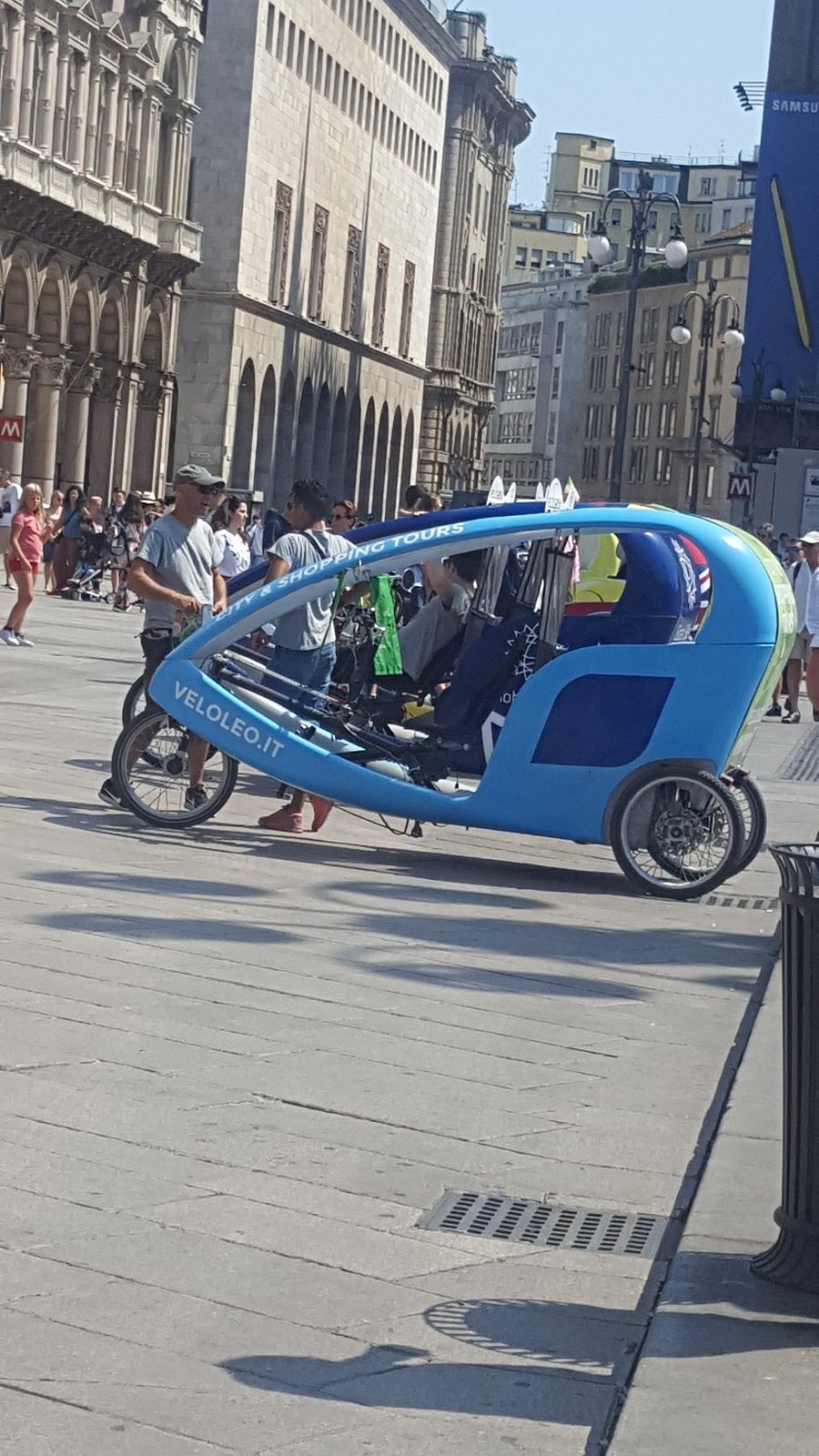 milan rickshaw tour