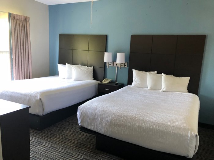 ALL SEASON SUITES $117 - Updated 2024 Prices & Hotel Reviews - Pigeon ...