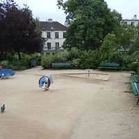 Aire de jeux pour jeunes enfants